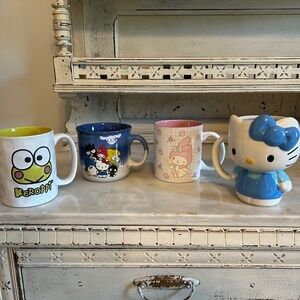 4 Sanrio mugs